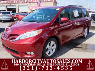 Used 2016 Toyota Sienna LE image 1