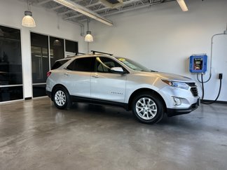 Used 2018 Chevrolet Equinox LT w/ Sun & Infotainment Package image 1