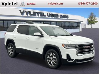 Certified 2022 GMC Acadia SLT w/ Preferred Package image 1