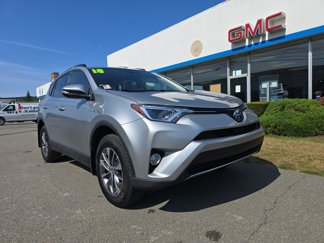 Used 2018 Toyota RAV4 LE video 1