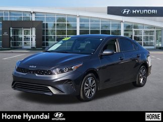 Used 2023 Kia Forte LXS video 1
