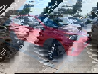 Used 2017 Toyota RAV4 LE image 1