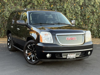 Used 2012 GMC Yukon Denali image 1