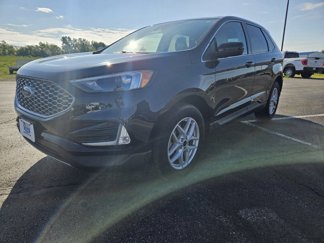 Used 2023 Ford Edge SEL w/ Convenience Package image 1