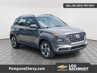 Used 2024 Hyundai Venue SEL image 1