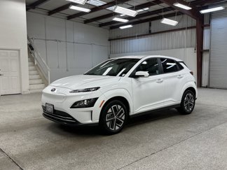 Used 2023 Hyundai Kona SE image 1