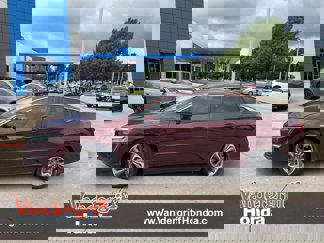 Used 2018 Honda Clarity Touring image 1