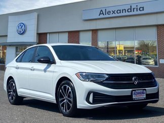 Used 2024 Volkswagen Jetta Sport image 1
