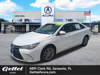 Used 2017 Toyota Camry LE image 1