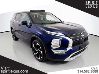 Used 2024 Mitsubishi Outlander SE image 1