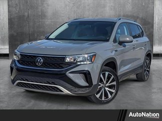 Used 2022 Volkswagen Taos SE image 1