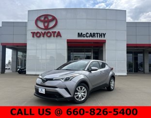 Used 2019 Toyota C-HR LE image 1
