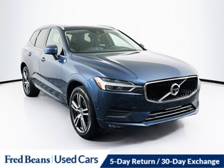 Used 2018 Volvo XC60 T5 Momentum w/ Advanced Package image 1