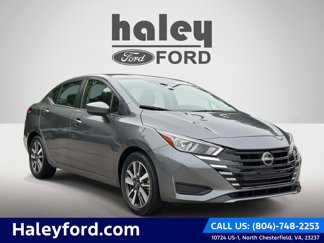 Used 2023 Nissan Versa SV image 1