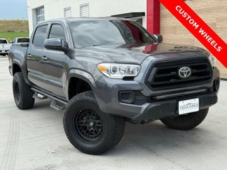 Used 2020 Toyota Tacoma SR5 image 1