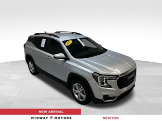 Used 2022 GMC Terrain SLE w/ Driver Convenience Package image 1