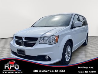 Used 2019 Dodge Grand Caravan SXT image 1
