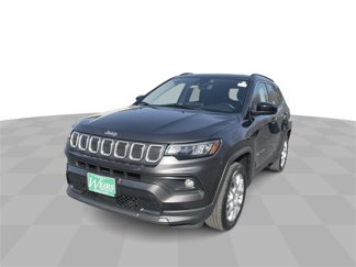 Used 2022 Jeep Compass Latitude image 1