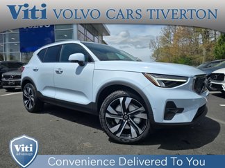 Used 2024 Volvo XC40 B5 Plus w/ Protection Package Premier image 1