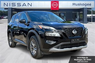 Used 2023 Nissan Rogue S image 1
