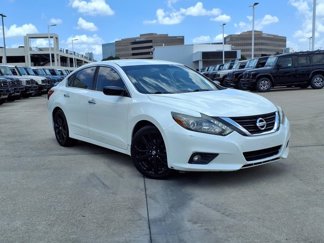 Used 2017 Nissan Altima 2.5 SR w/ Midnight Edition Package image 1