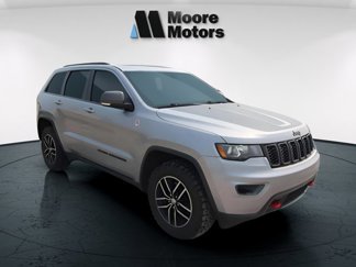 Used 2018 Jeep Grand Cherokee Trailhawk image 1