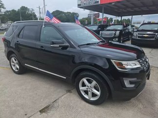 Used 2017 Ford Explorer XLT w/ Equipment Group 202A image 1