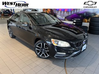 Used 2017 Volvo S60 T5 Dynamic image 1