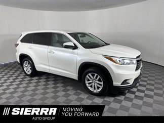 Used 2015 Toyota Highlander LE image 1