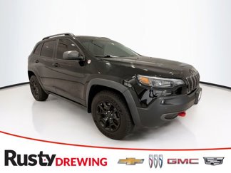 Used 2019 Jeep Cherokee Trailhawk image 1