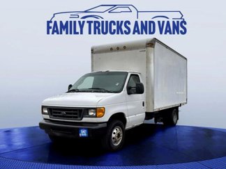 Used 2004 Ford E-350 and Econoline 350 Super Duty image 1