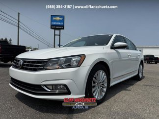 Used 2016 Volkswagen Passat 1.8T SE image 1
