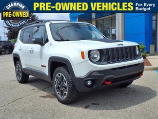 Used 2017 Jeep Renegade Trailhawk w/ Popular Equipment Group image 1