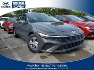 New 2025 Hyundai Elantra SE image 1