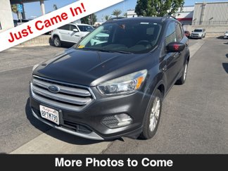 Used 2018 Ford Escape SE w/ SE Sync 3 Package image 1