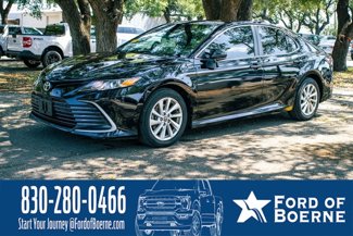Used 2021 Toyota Camry LE image 1