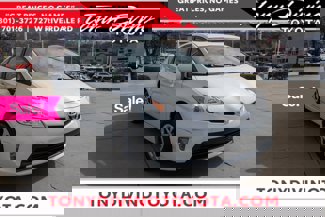 Used 2015 Toyota Prius Three image 1