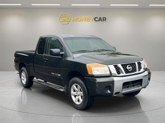 Used 2008 Nissan Titan SE image 1