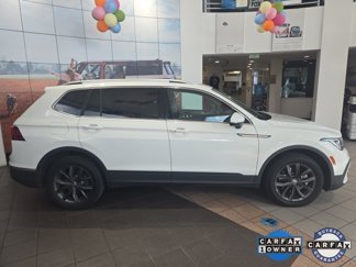 Used 2022 Volkswagen Tiguan SE image 1
