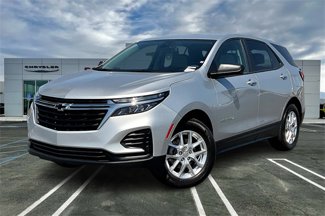Used 2022 Chevrolet Equinox LS w/ LS Convenience Package image 1
