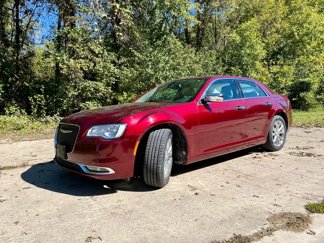 Used 2015 Chrysler 300 C w/ Light Group image 1