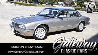Used 1999 Jaguar XJ8 image 1