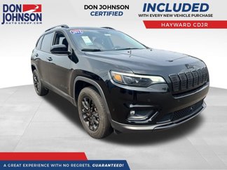 Used 2023 Jeep Cherokee Altitude Lux image 1