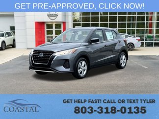 New 2025 Nissan Kicks Play S image 1