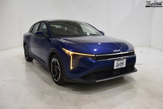 New 2025 Kia K4 EX image 1