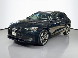 Used 2021 Audi e-tron Premium w/ Convenience Plus Package image 1