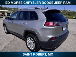 Used 2020 Jeep Cherokee Latitude w/ Cold Weather Group image 1