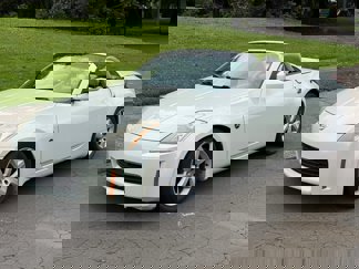Used 2004 Nissan 350Z Touring image 1