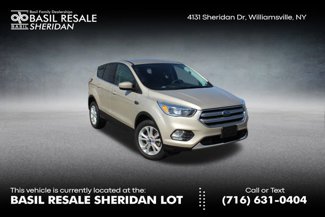 Used 2017 Ford Escape SE image 1