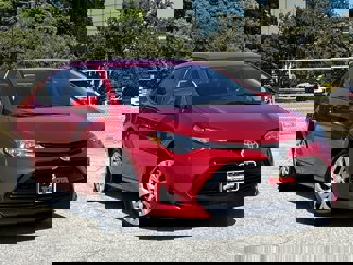Used 2018 Toyota Corolla LE video 1